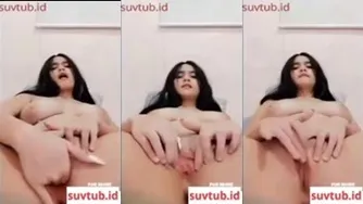 Abg Cantik Colmek Pamerin Memek Mulus